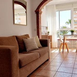 https://lolas-apart.1costadelsol.com